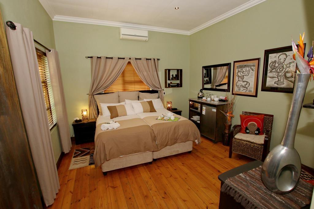 Summer Garden Guest House Benoni Esterno foto