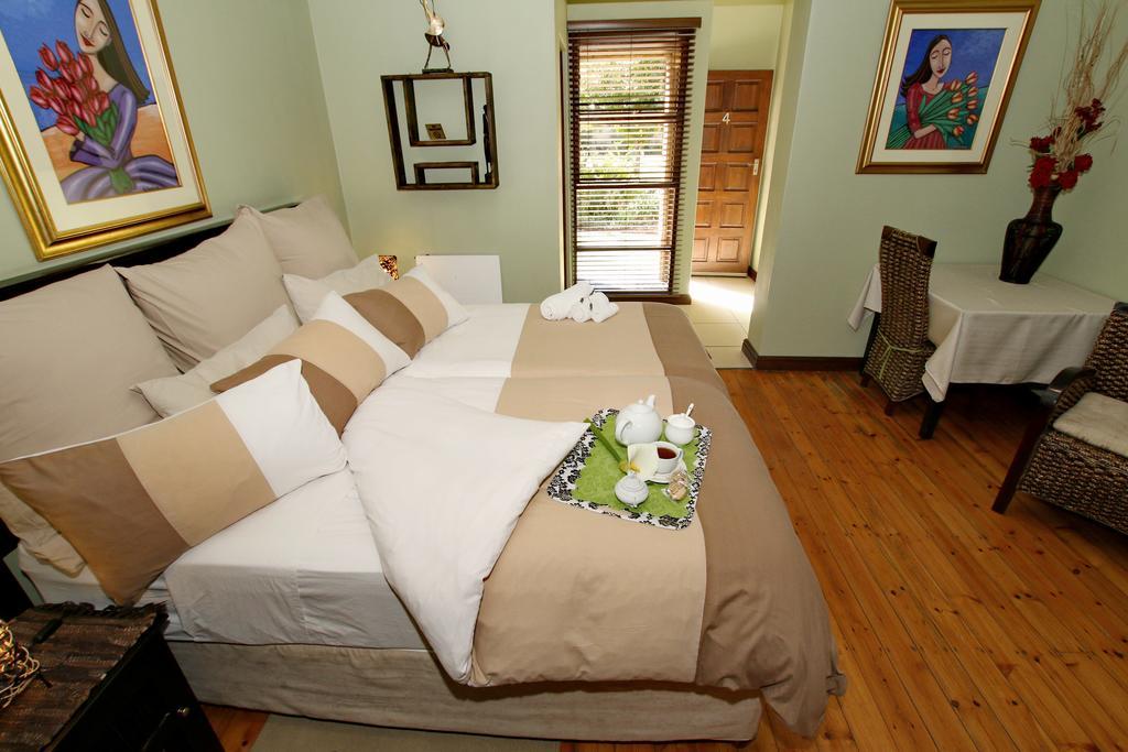 Summer Garden Guest House Benoni Esterno foto