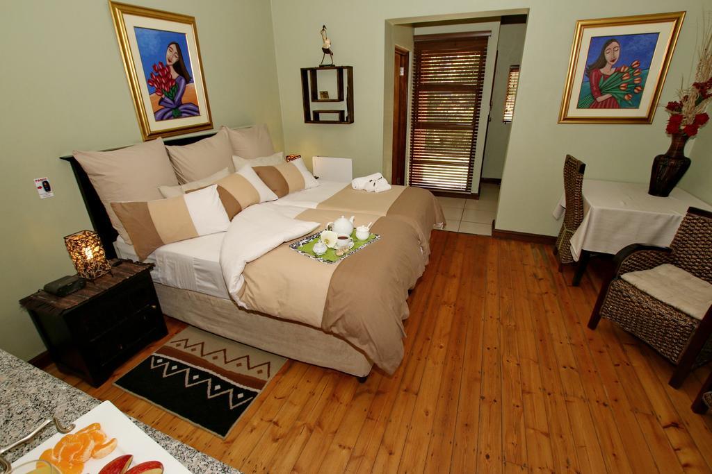 Summer Garden Guest House Benoni Esterno foto