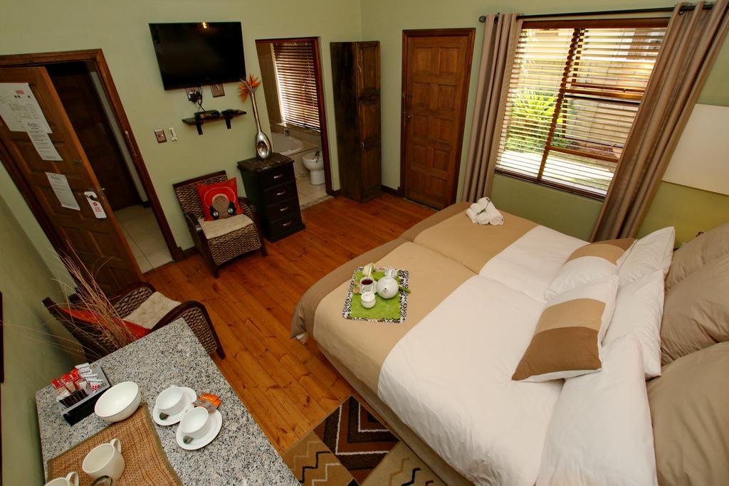 Summer Garden Guest House Benoni Esterno foto