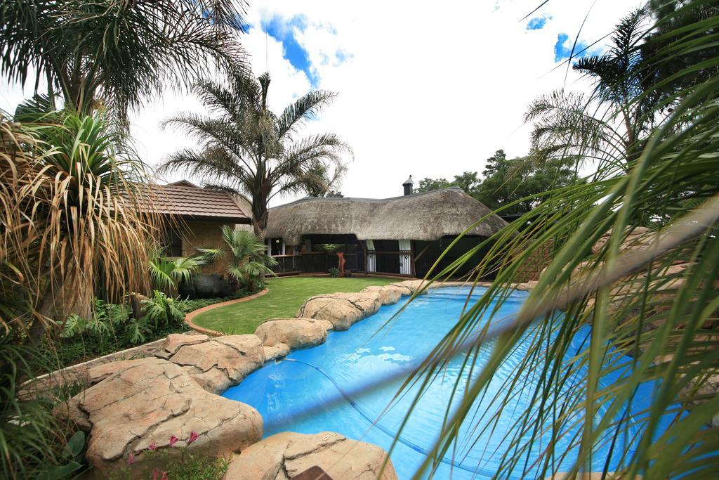 Summer Garden Guest House Benoni Esterno foto